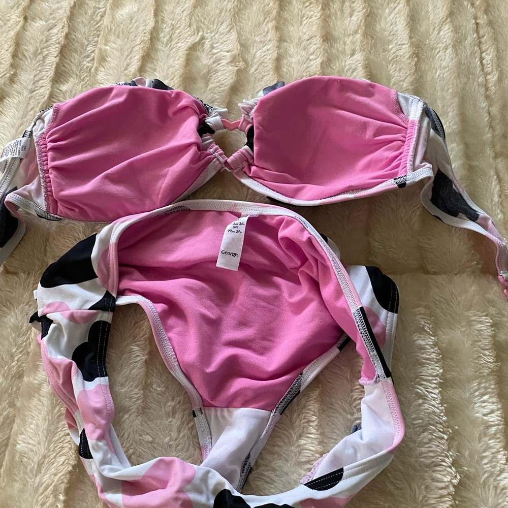 Cute Bikini - image 2